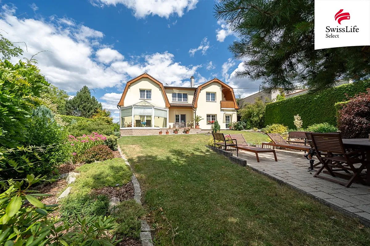 Prodej rodinného domu 195 m², pozemek 1151 m²